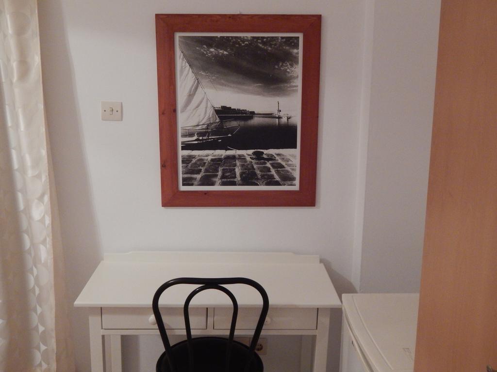 Doppelzimmer mit Doppelbett