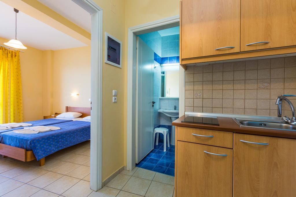 One-Bedroom Apartment with Sea View (4 Adults),228450356:JPEG