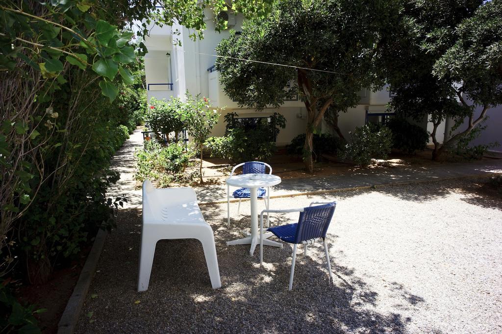 One-Bedroom Apartment,249151745:JPEG