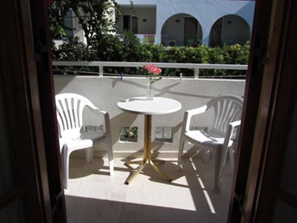 One-Bedroom Apartment (3-4 Adults)
