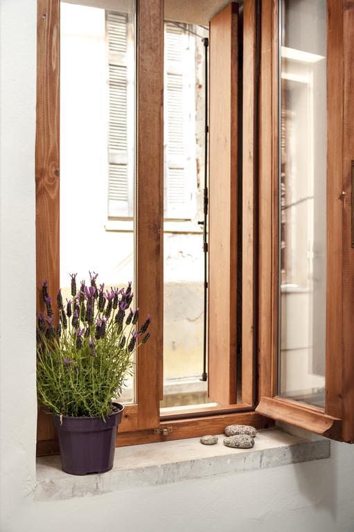 One-Bedroom House,386952250:JPEG