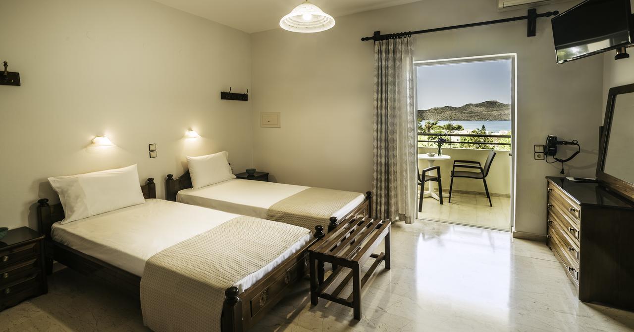 Studio with Sea View,665909232:JPEG