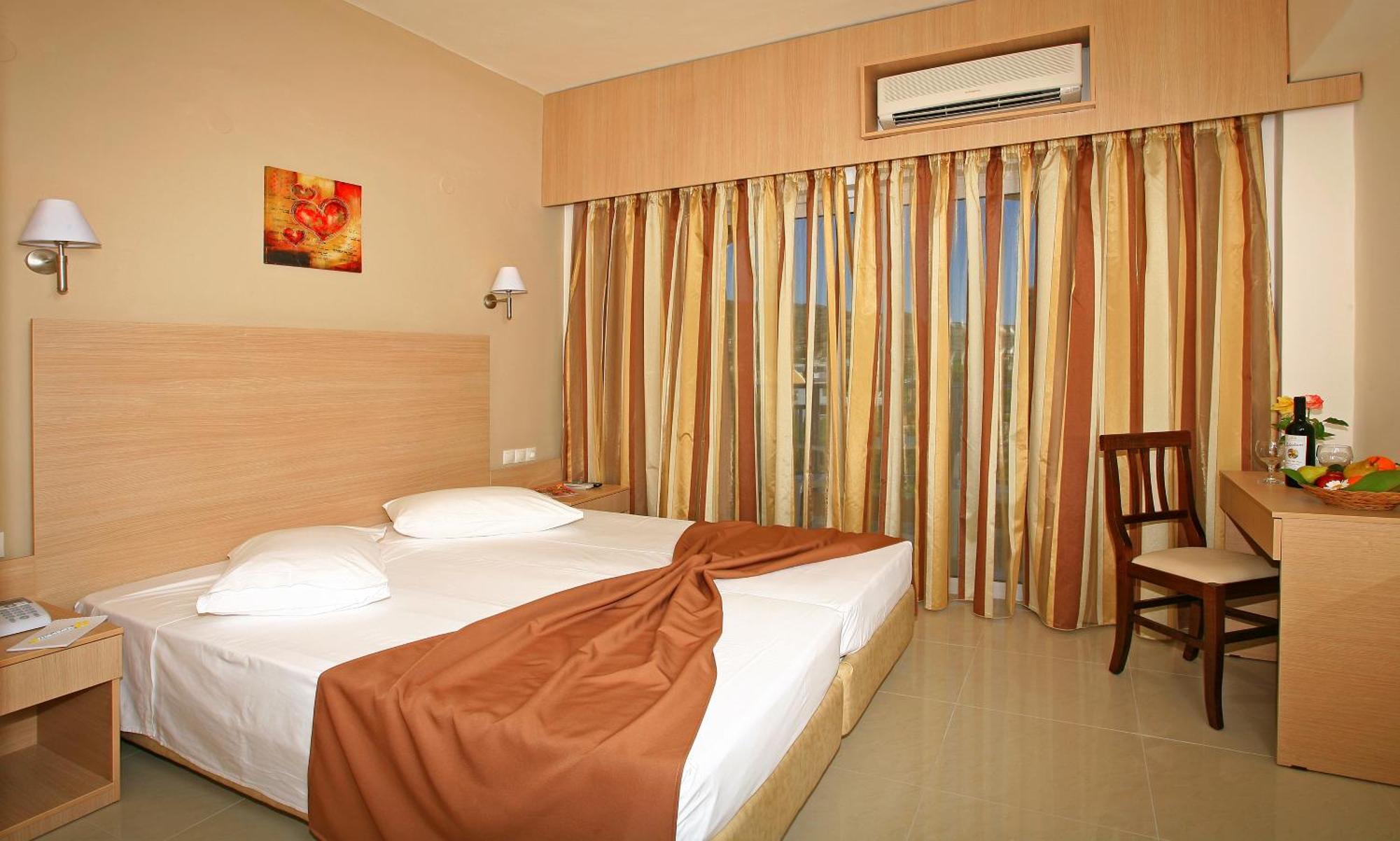 Double Room,847238516:JPEG