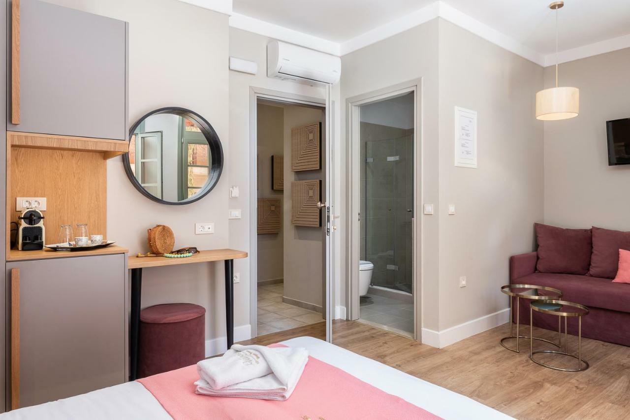 Deluxe Quadruple Room Balcony