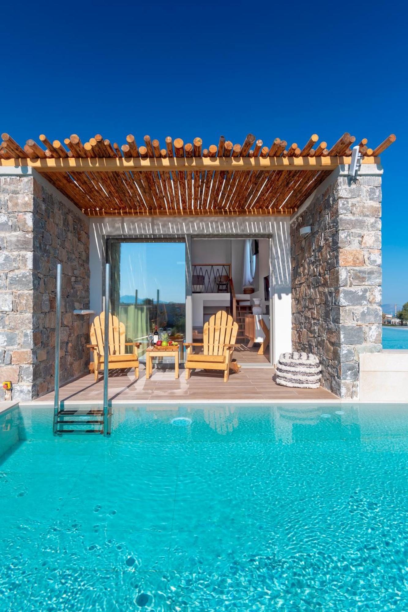 Suite en Duplex Atermono VIP avec Piscine Privée - Vue sur Mer