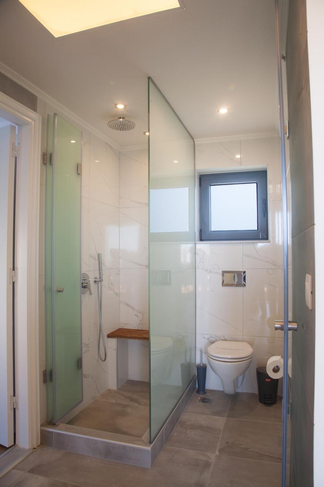Family Two-Bedroom Apartment Sea View