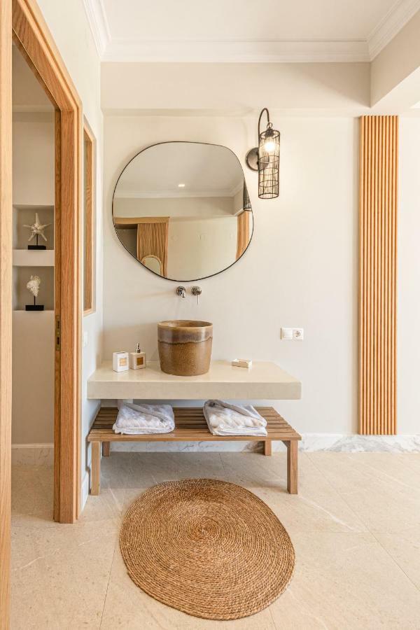 Suite met Bubbelbad en Uitzicht op Zee