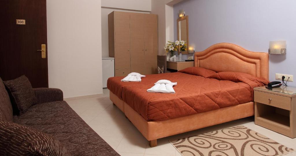 Habitación Triple con vistas a la ciudad