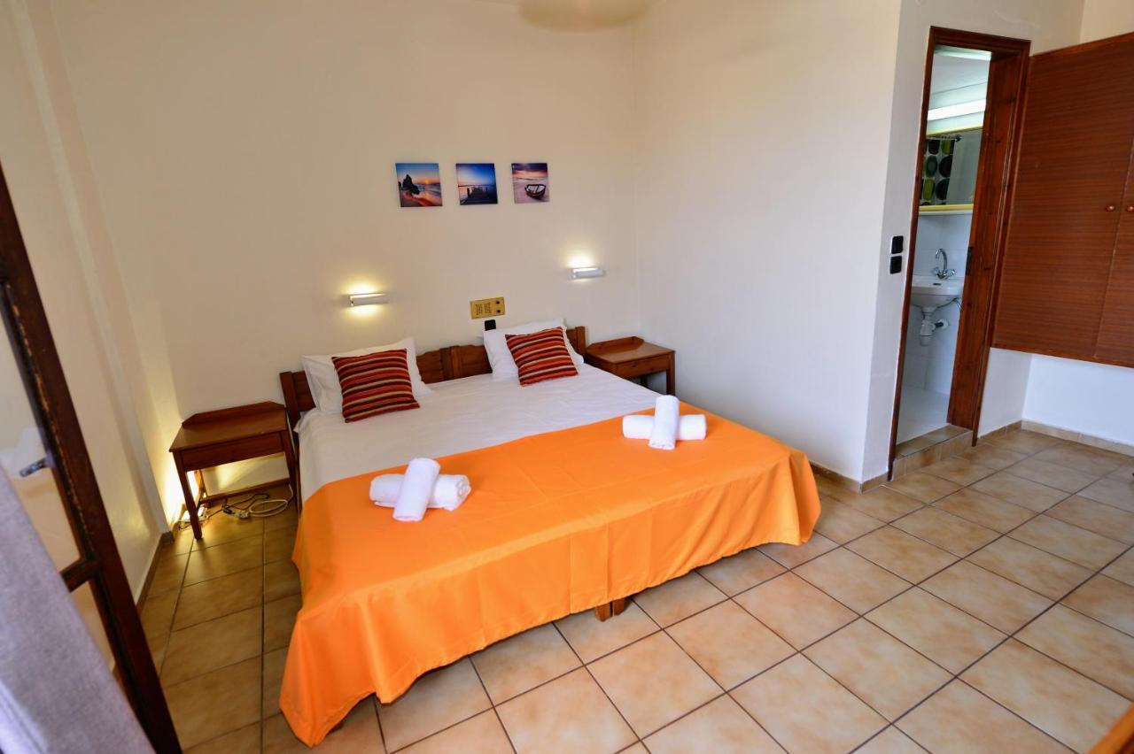 Standard Twin Studio With Side Sea View