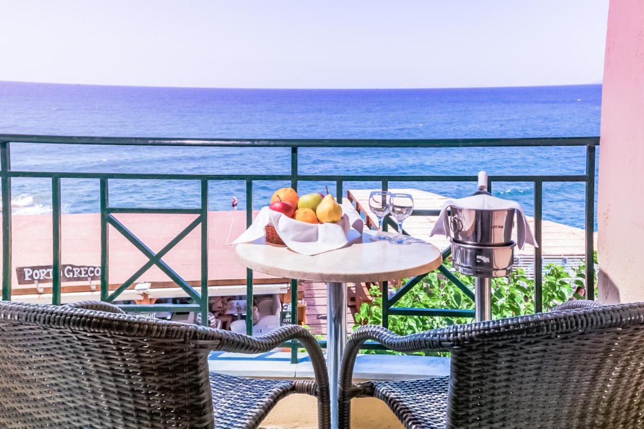 Family Room with Sea View,979610692:JPEG