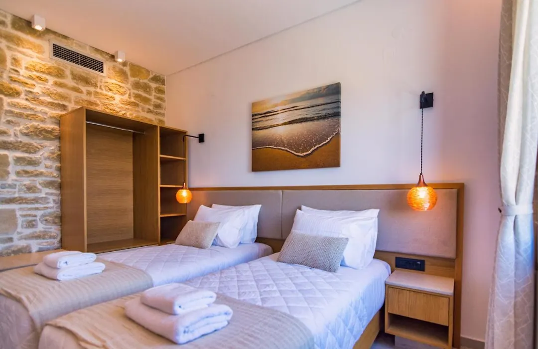 Athinais Villa-1