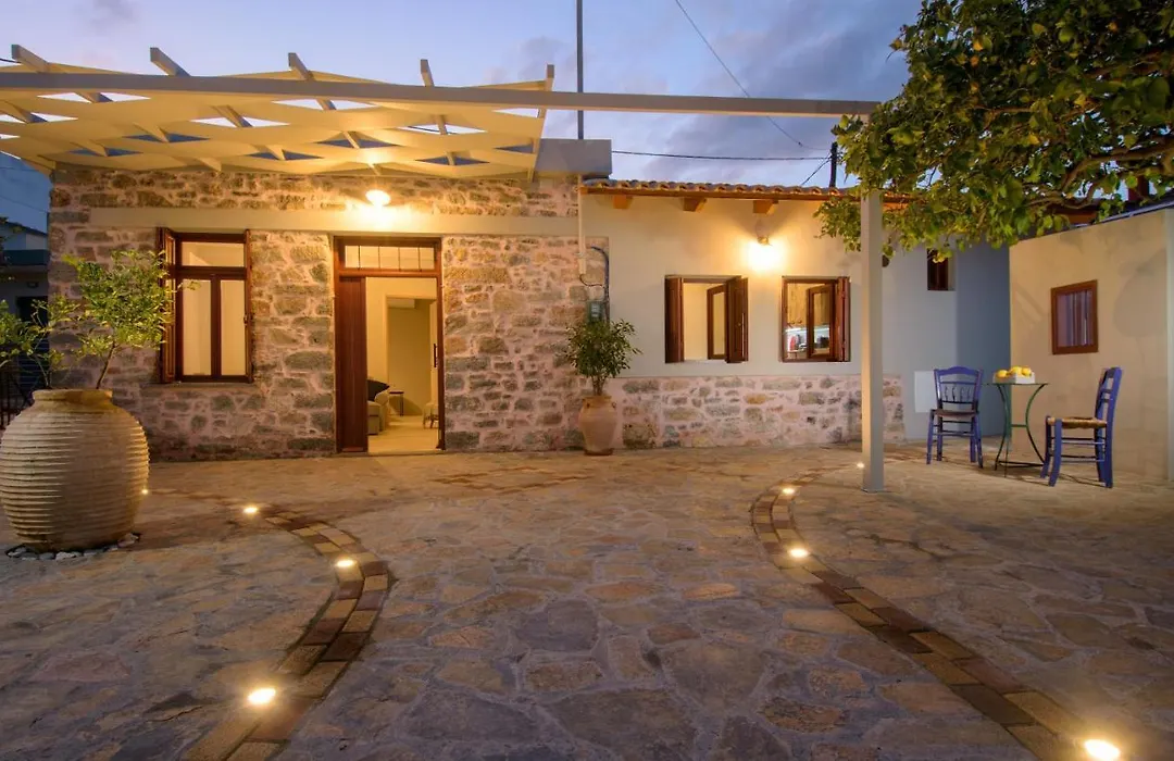 Pavlakis Lemon-Tree House-1