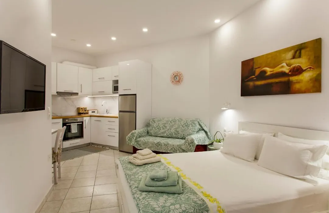 Katerina'S Home-1