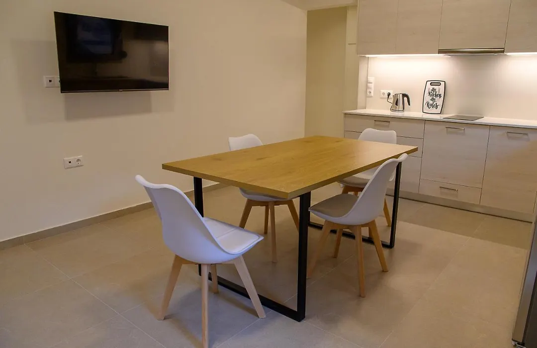 Uni Island - City Center Suites-1