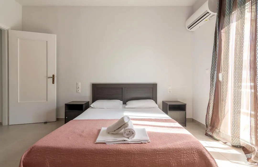 Comfy Apartment For 6 People In Heraklion-1