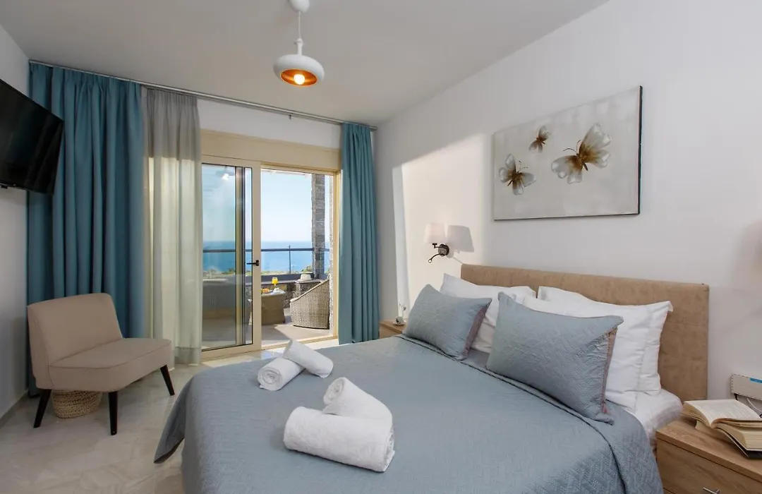 Queens Villas-1