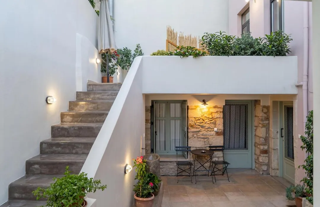 Quattro Domus 2 Townhouse-1