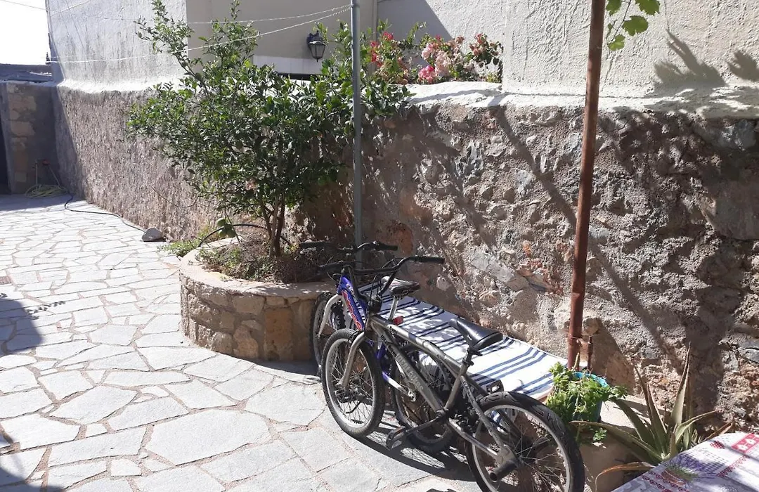 Koutouloufari Cosy Cretan Cottage-1