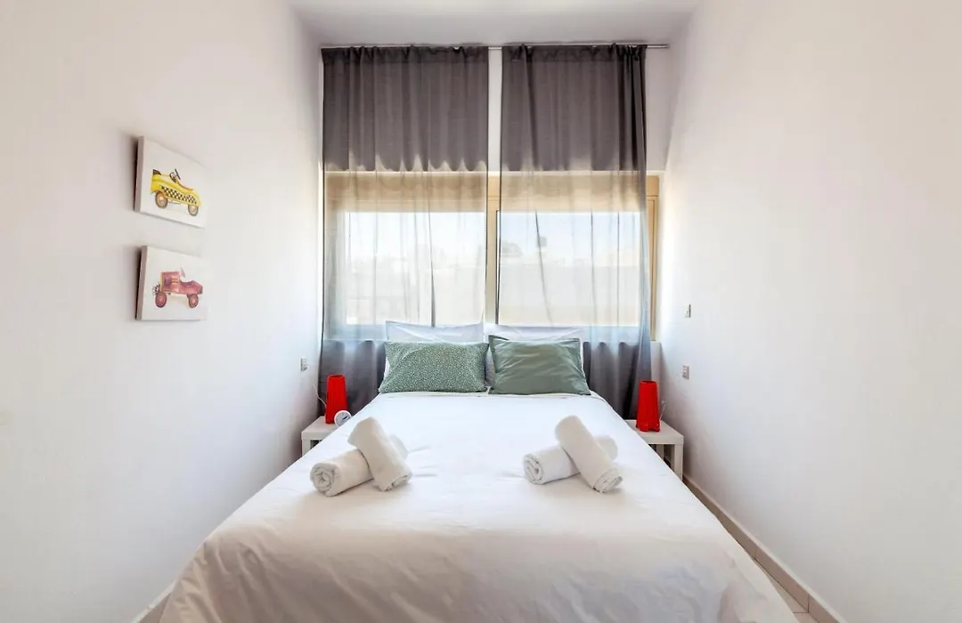 Lovely Apartment Close To The City Center-1