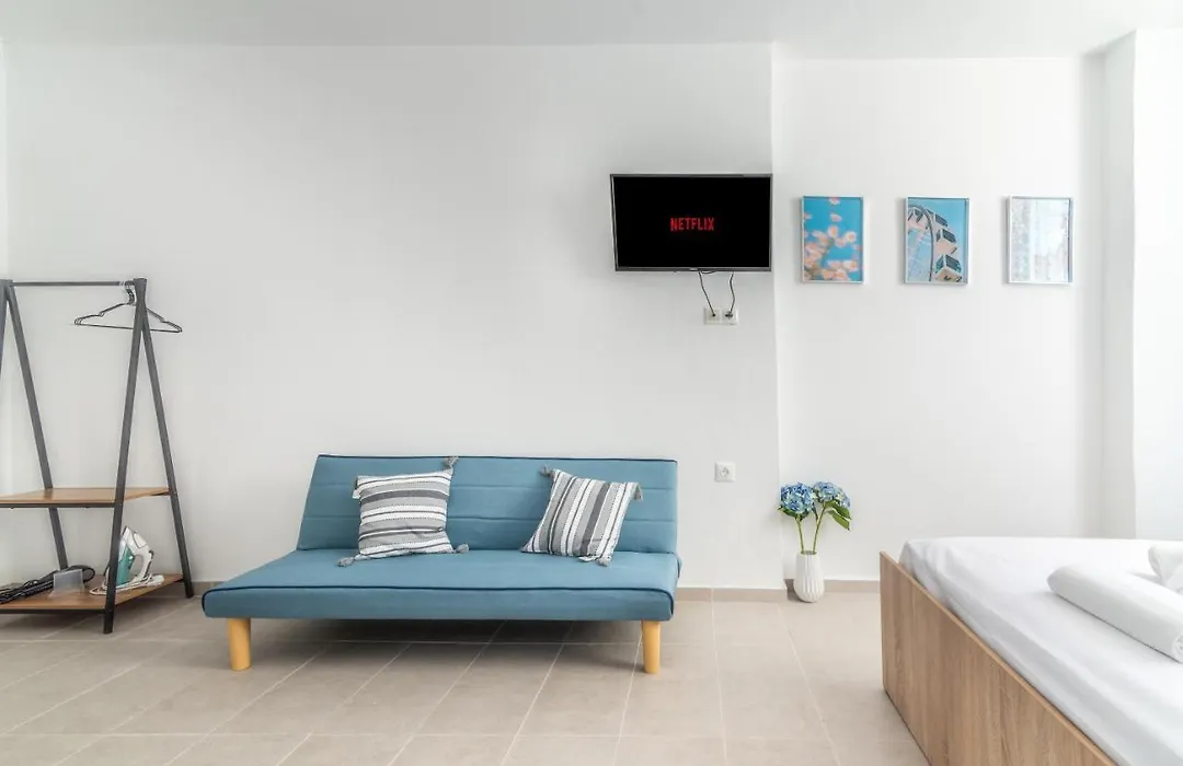 Brand New Studio Near Downtown-1