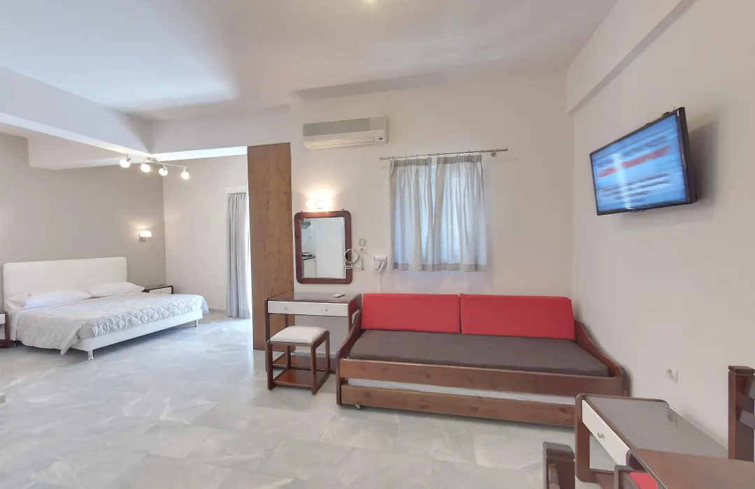 Tarra Seaside Hotel-1