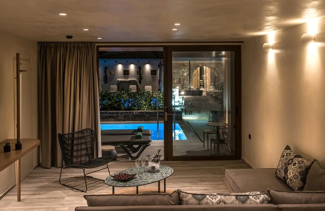 Petousis Hotel & Suites-1