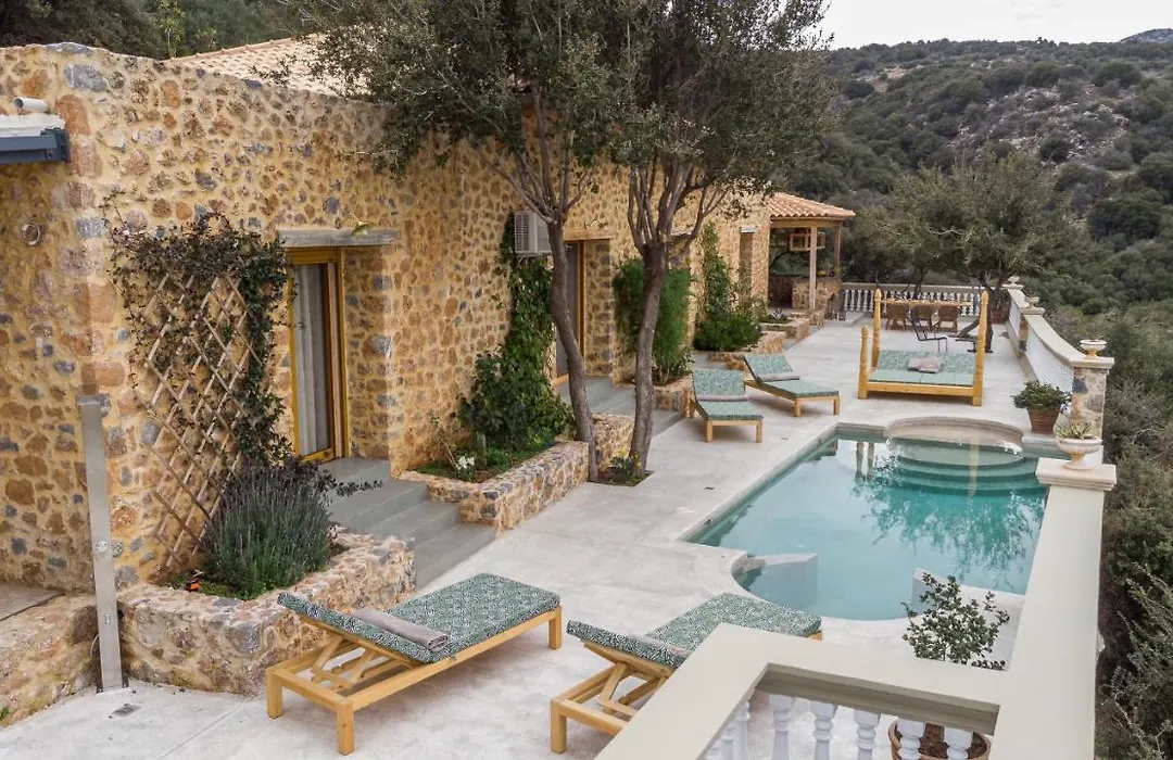 Oak Tree Estate-1
