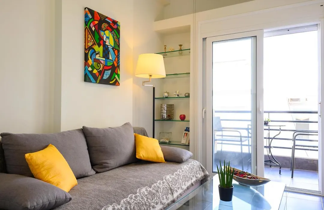 Luxury Studio Apartment In The City Center-1