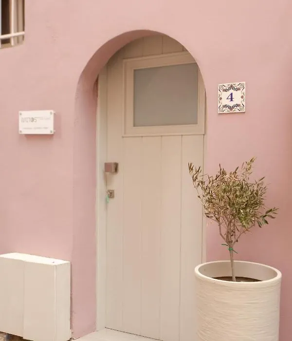 Mitos Cozy Rooms-1