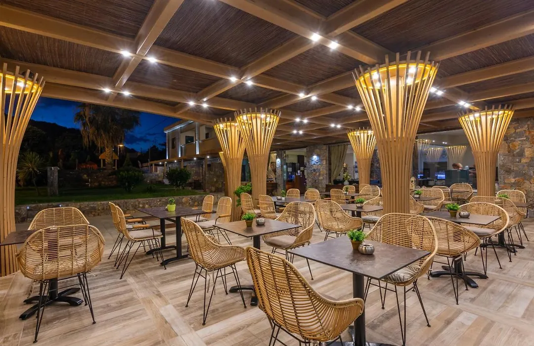Dias Hotel & Apts-1