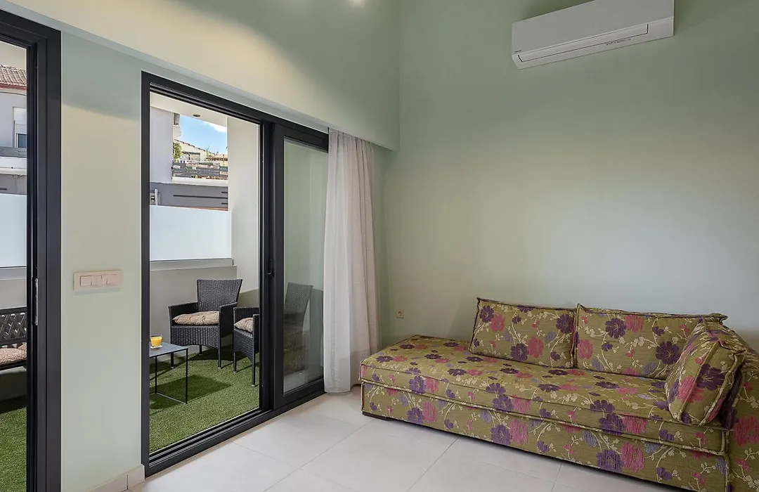 M City Hotel-1