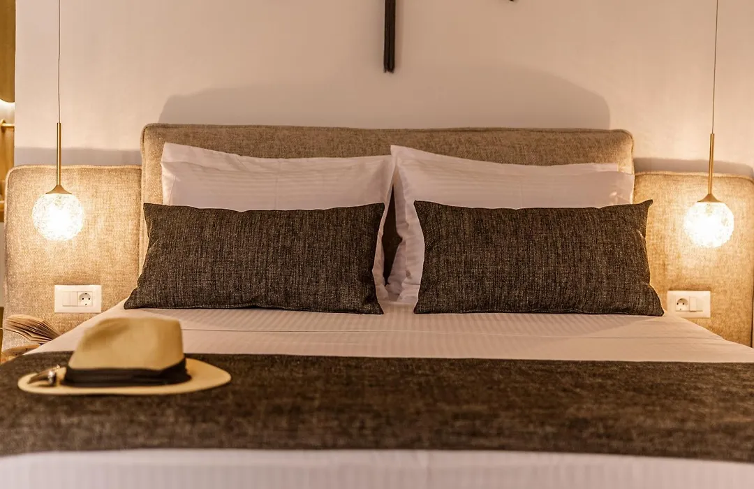 Lithinon Luxury Suites Old Town Chania Free On-Site Parking-1