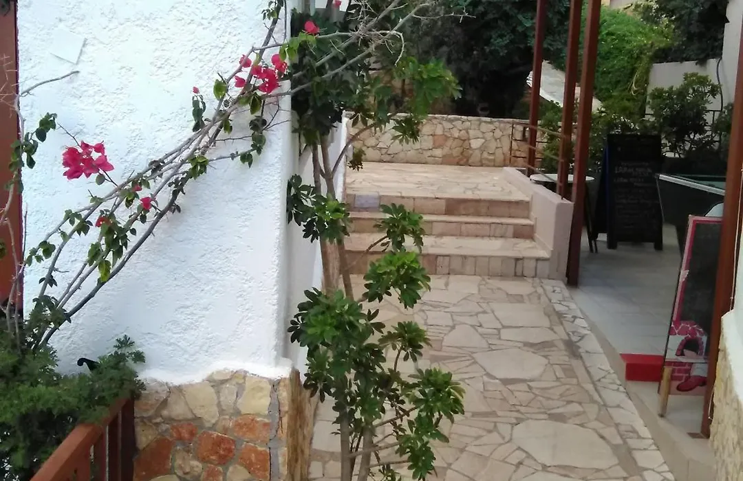 Elgoni Apartments (Adults Only)-1