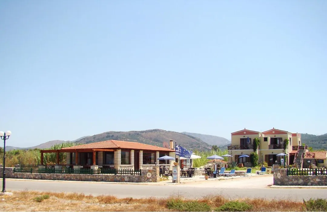 Drapanias Beachfront Apartments - Marinakis-1