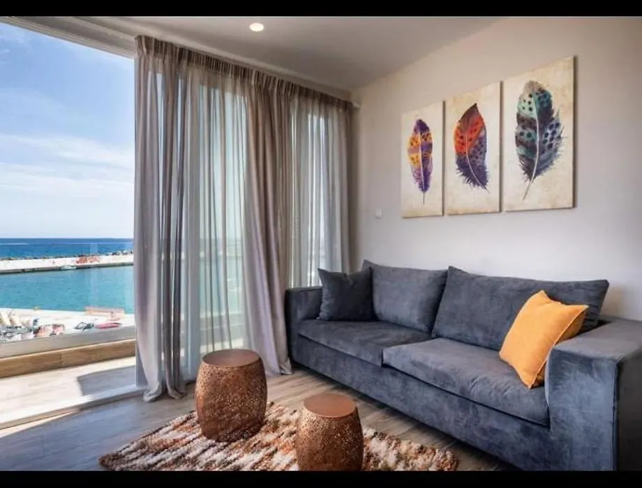 Big Blue suites 2-1