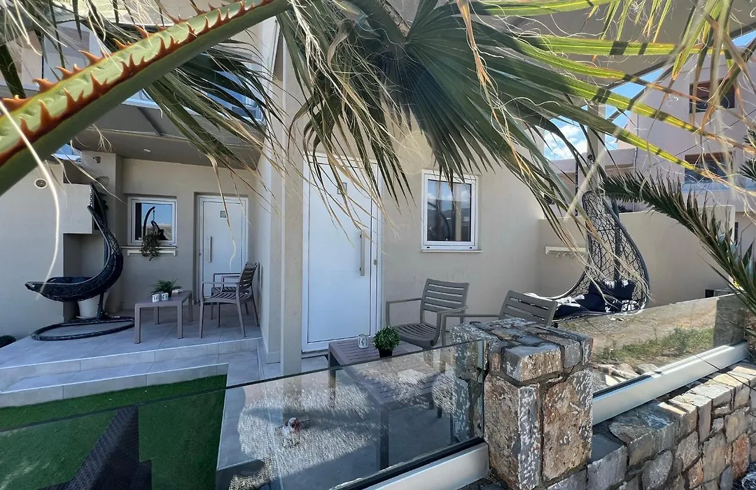 Sea View Apts & Suites By Pachiplex-1