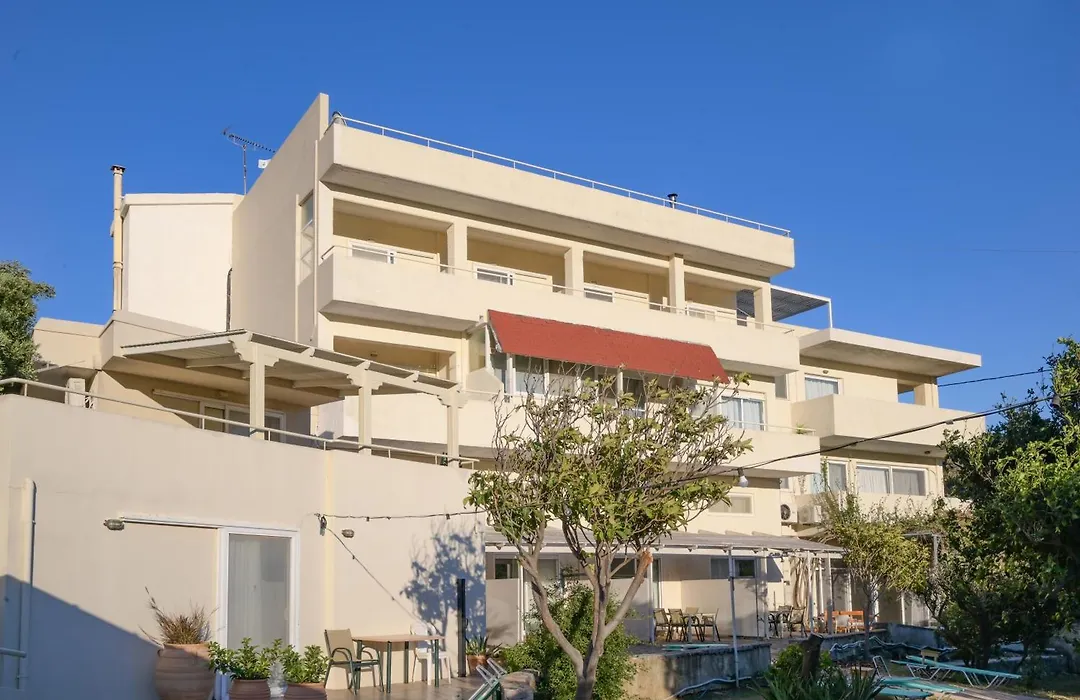 Antonis Apts, Physio Fitness Retreats-1