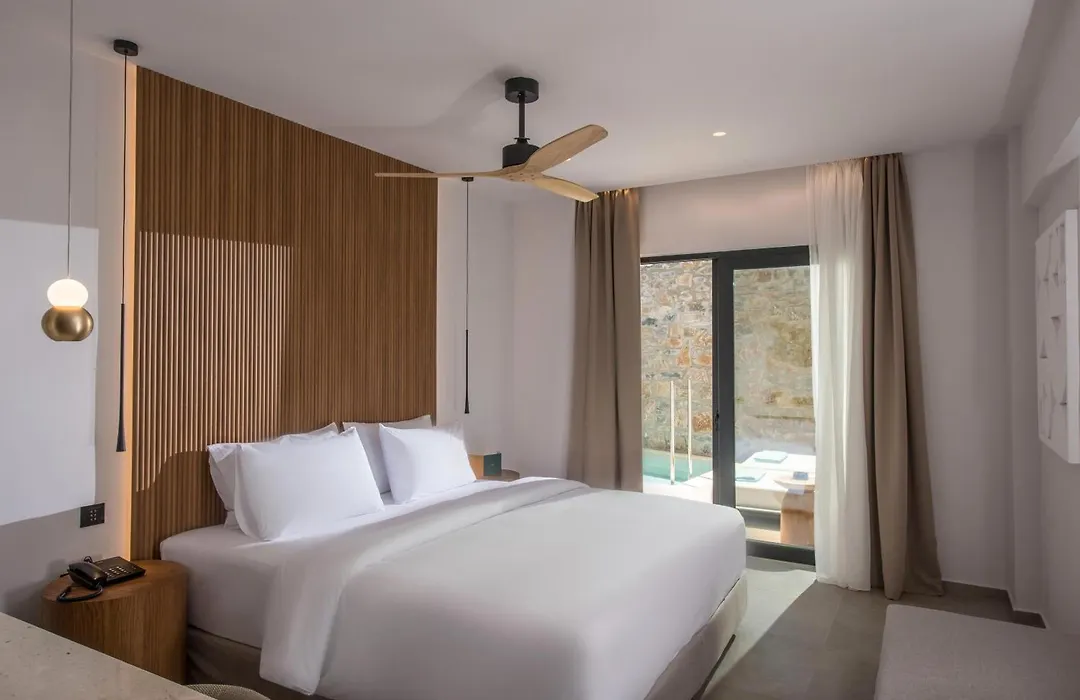 Noble Hotel & Suites - Adults Only-1