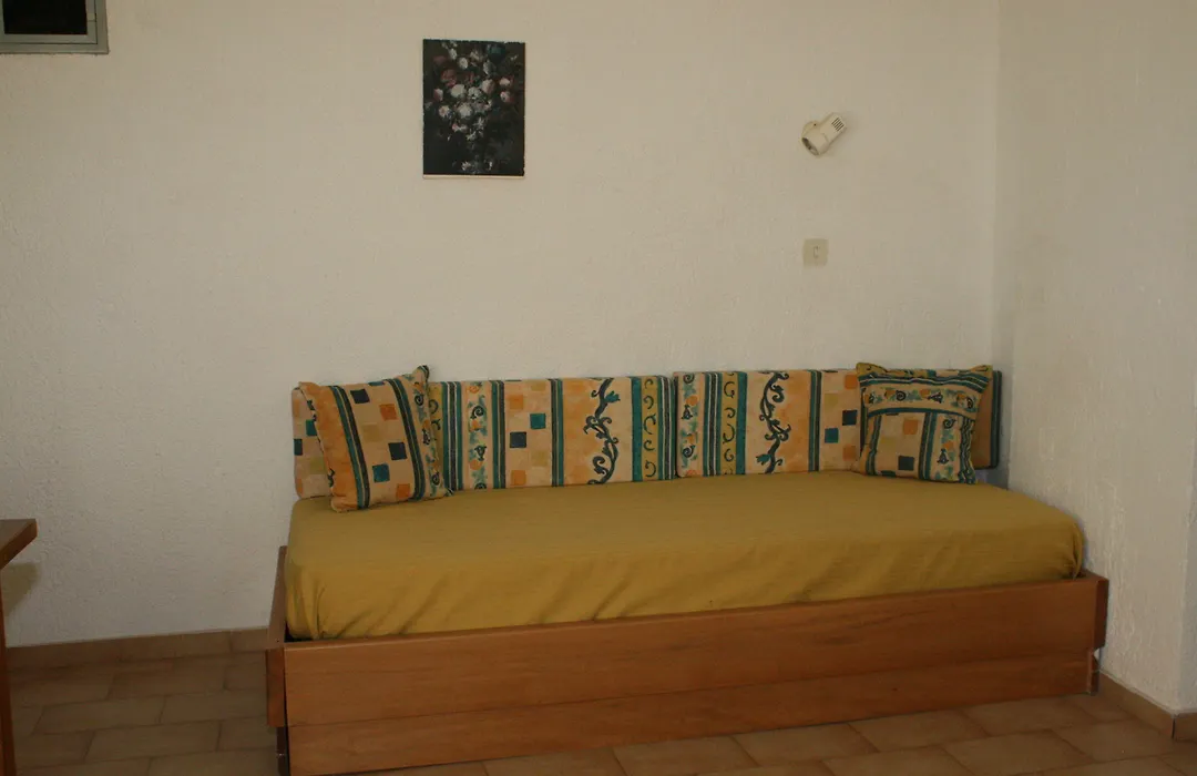 Blue Bay Apartments-1