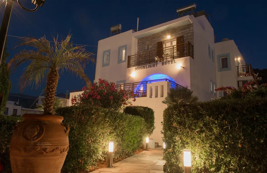 Moonlight Hotel-1