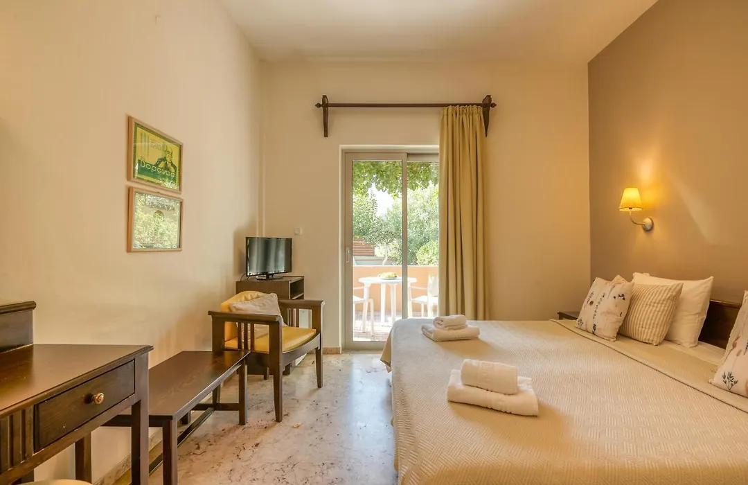 Hotel Peli-1