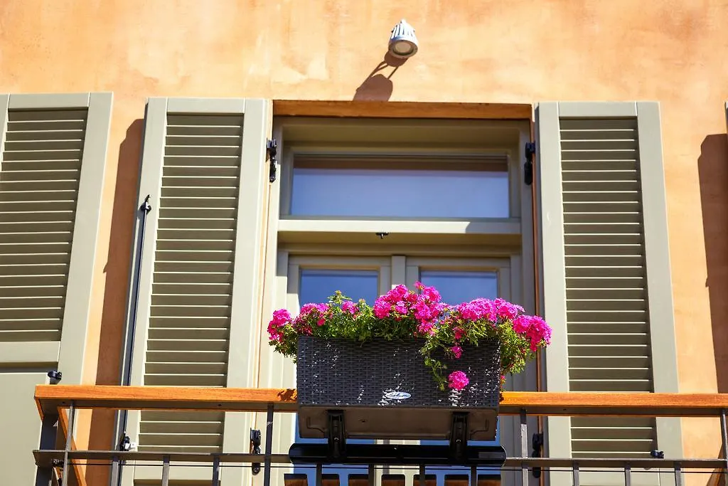 La Casa Piccola-1