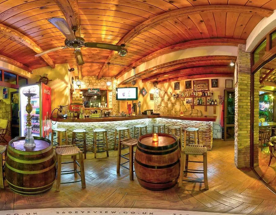 The Draught House Pub-Inn-1