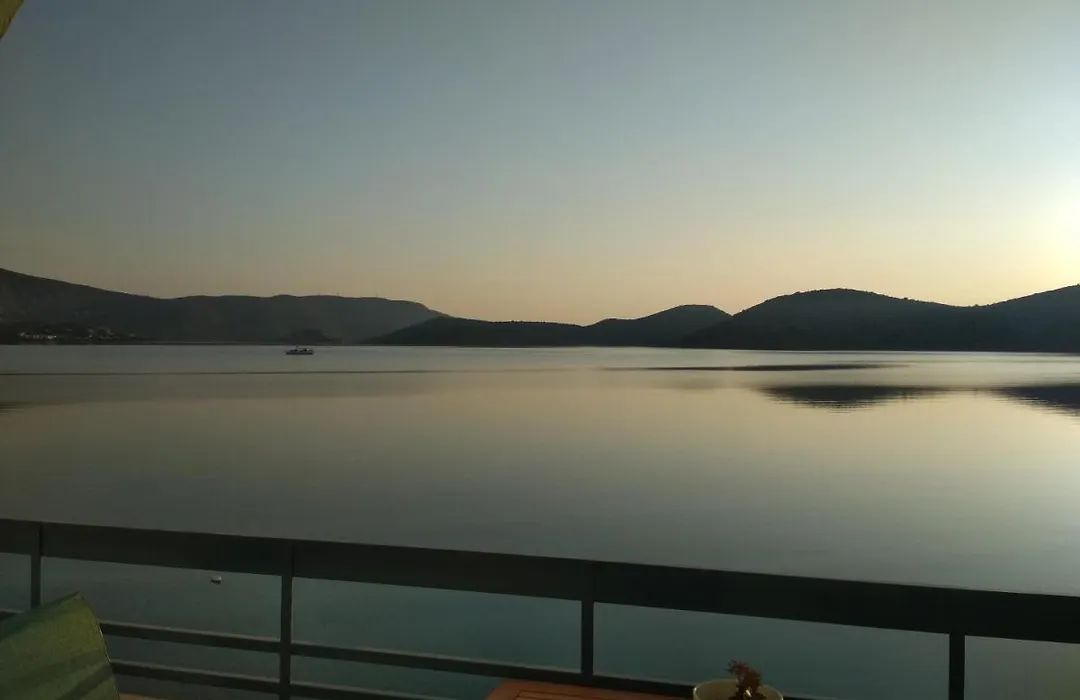 Marilena Seaside House-1