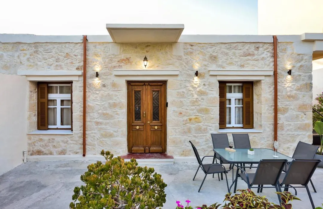 Michalis Stonehouse-1