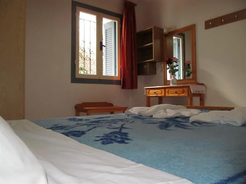 Villa Contessa Apartments-1