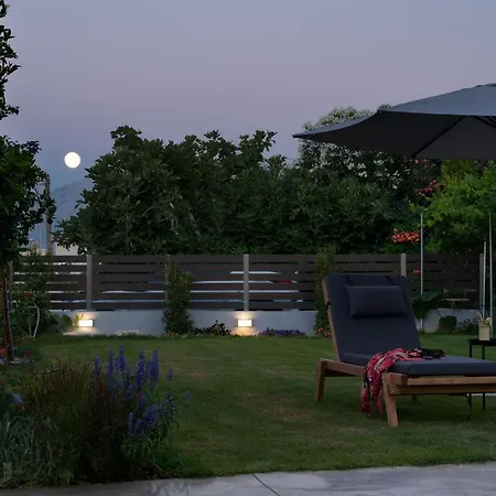 Blue Coast Garden Apartments-2