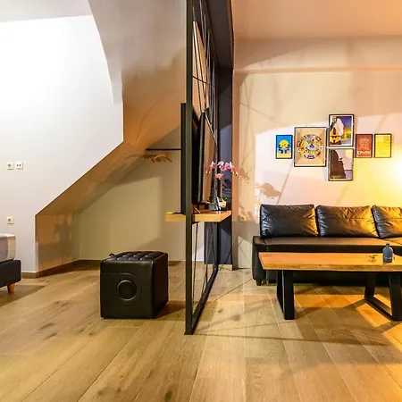 Mos Luxury City Suites - The R Suite-3