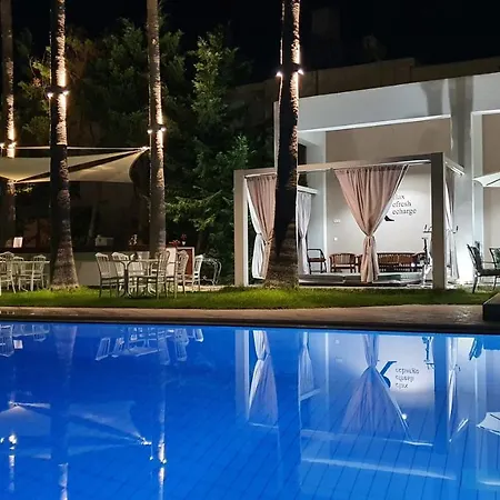 Elizabeth Suites-2