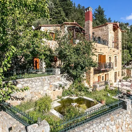 Ifigenia Lux Maisonette In Oldtown And Villas In Theriso Vilage 14 Km Outside Of Chania-2